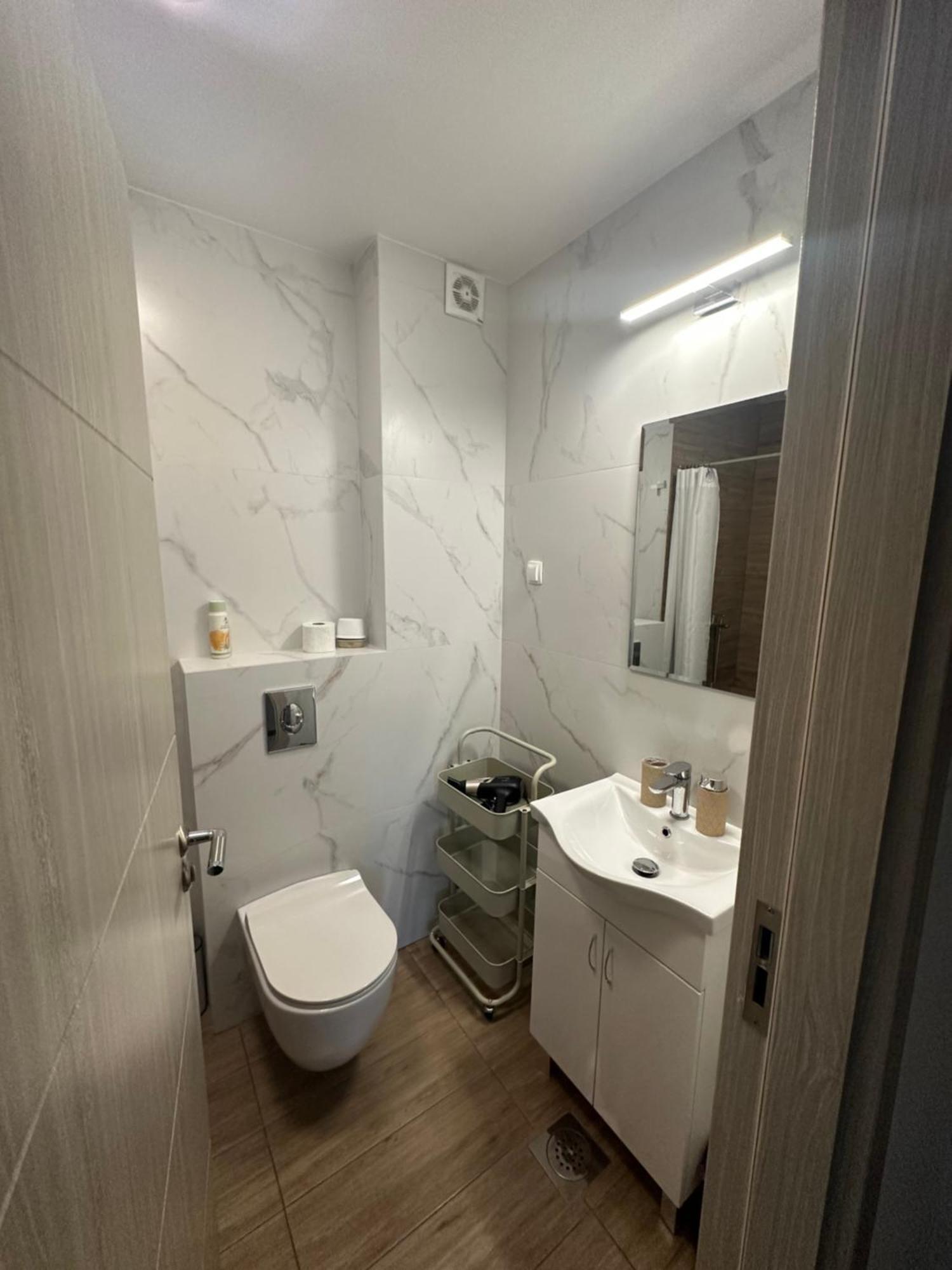 Luxury Apartments D&B พอดโกริกา ภายนอก รูปภาพ